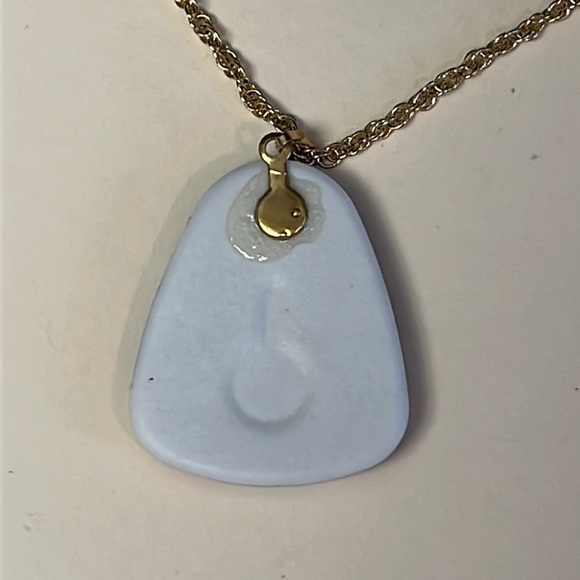 Rounded Triangular Cat Looking Out Window Pendant Necklace - Picture 6 of 13